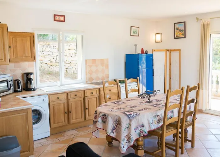 Vue Panoramique Avec Piscine Et Jacuzzi Langlade